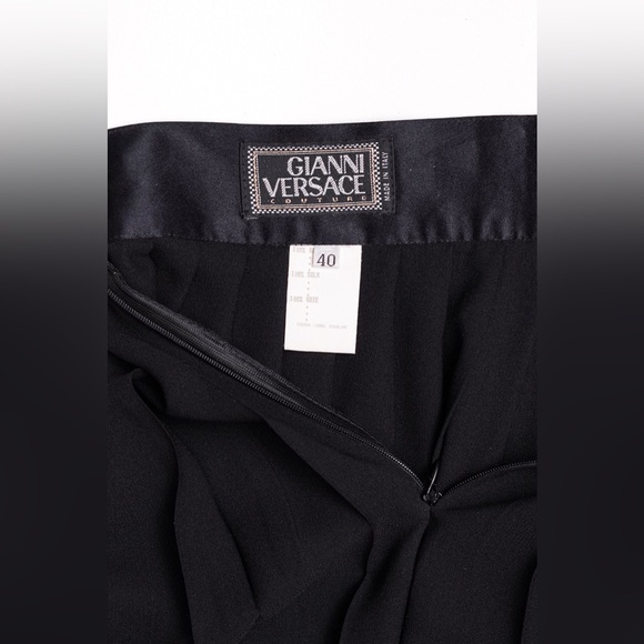 Gianni Versace Black Silk Pleated Chiffon Skirt - Picture 6 of 6